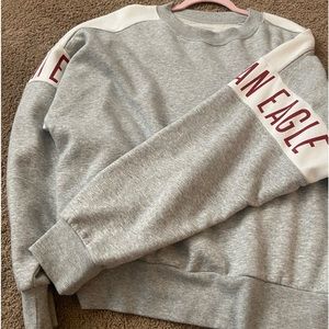 American eagle sweat shirt